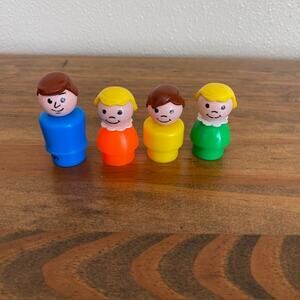 Vintage Fisher Price Little People - Set of 4 figures - 70s